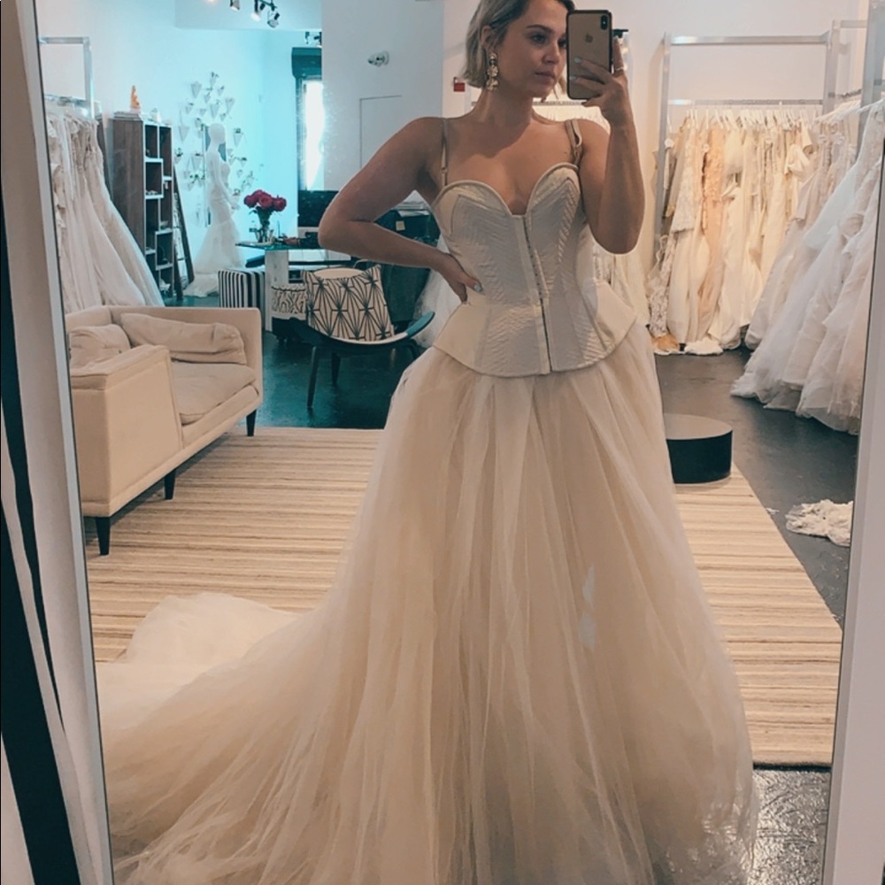 Vera Wang Wedding Dress